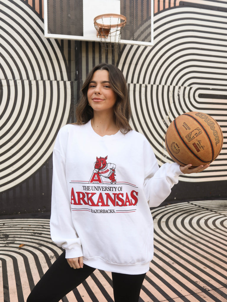 UNIVERSITY OF ARKANSAS VAULT SWEATSHIRT - WHITE