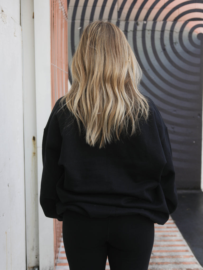 HOGS STACKED SWEATSHIRT - BLACK