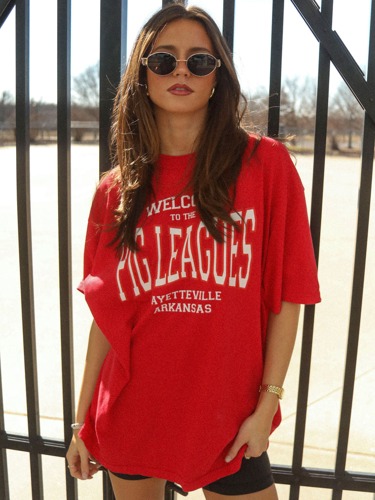 PIG LEAGUES TEE - RED