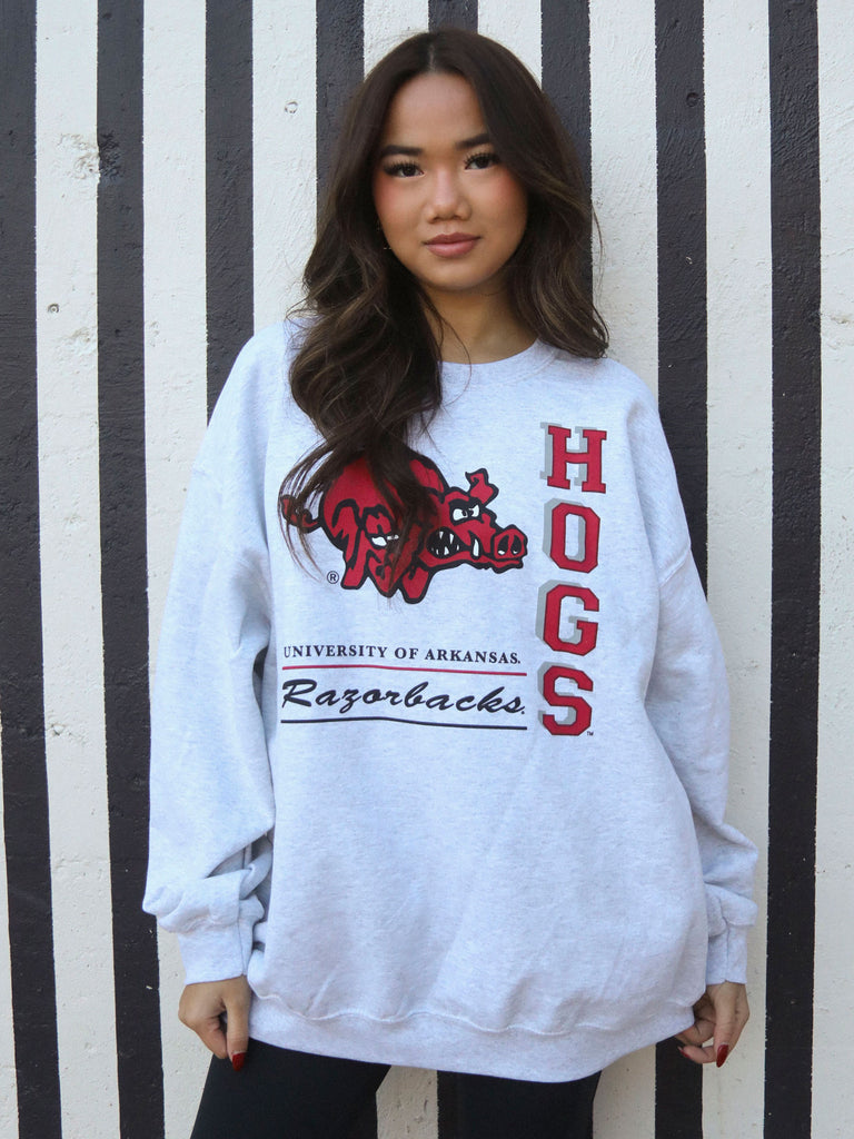 HOGS STACKED VAULT SWEATSHIRT