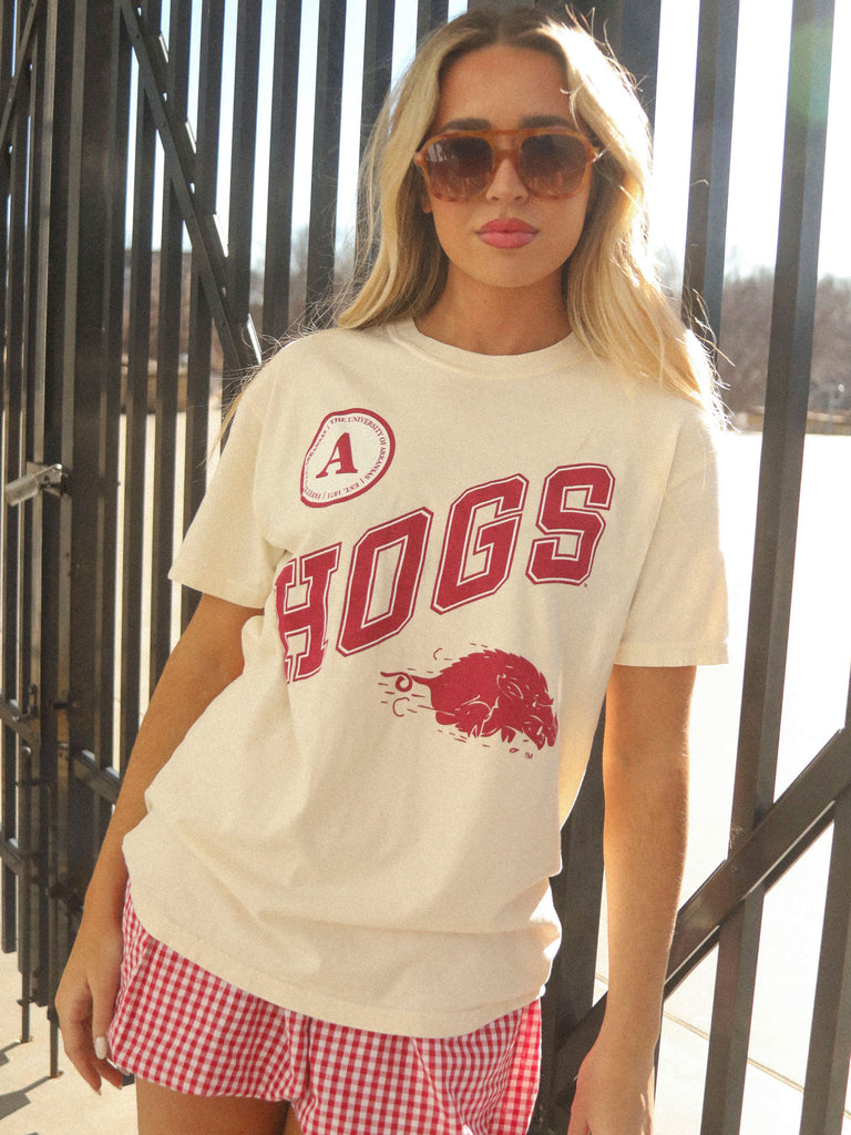 HOGS BADGE TEE