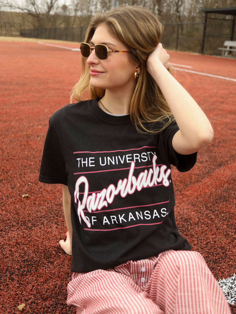 RAZORBACKS 80'S SCRIPT TEE