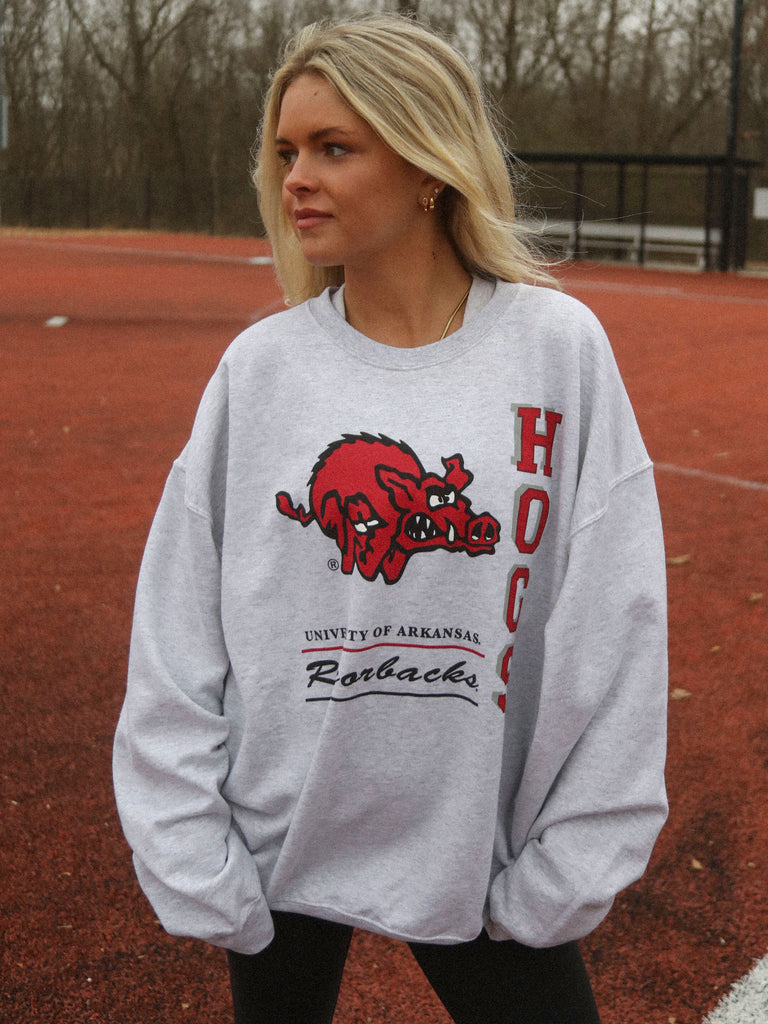 HOGS STACKED VAULT SWEATSHIRT