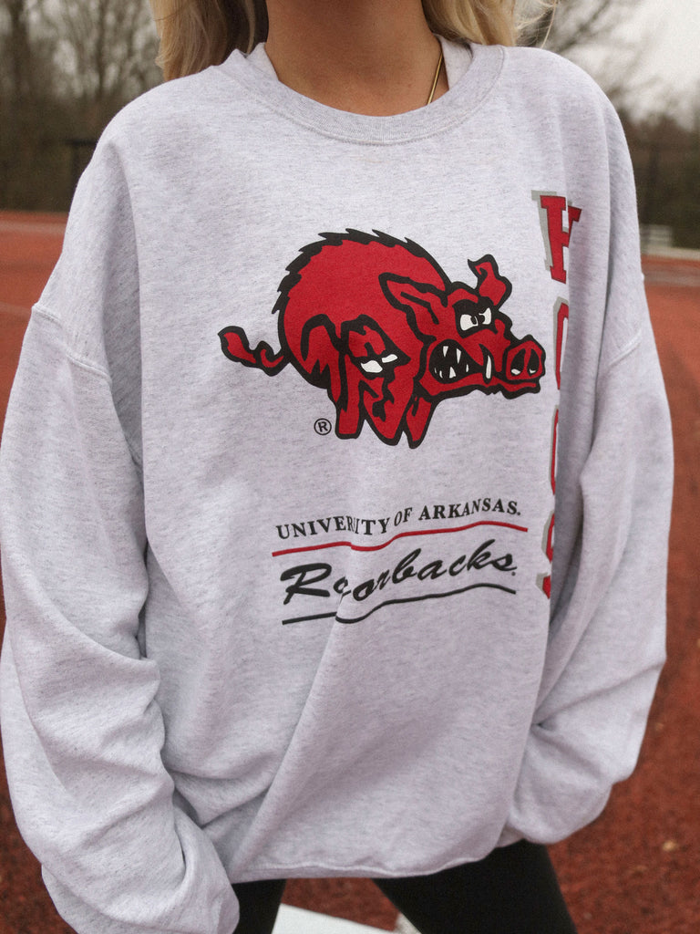 HOGS STACKED VAULT SWEATSHIRT