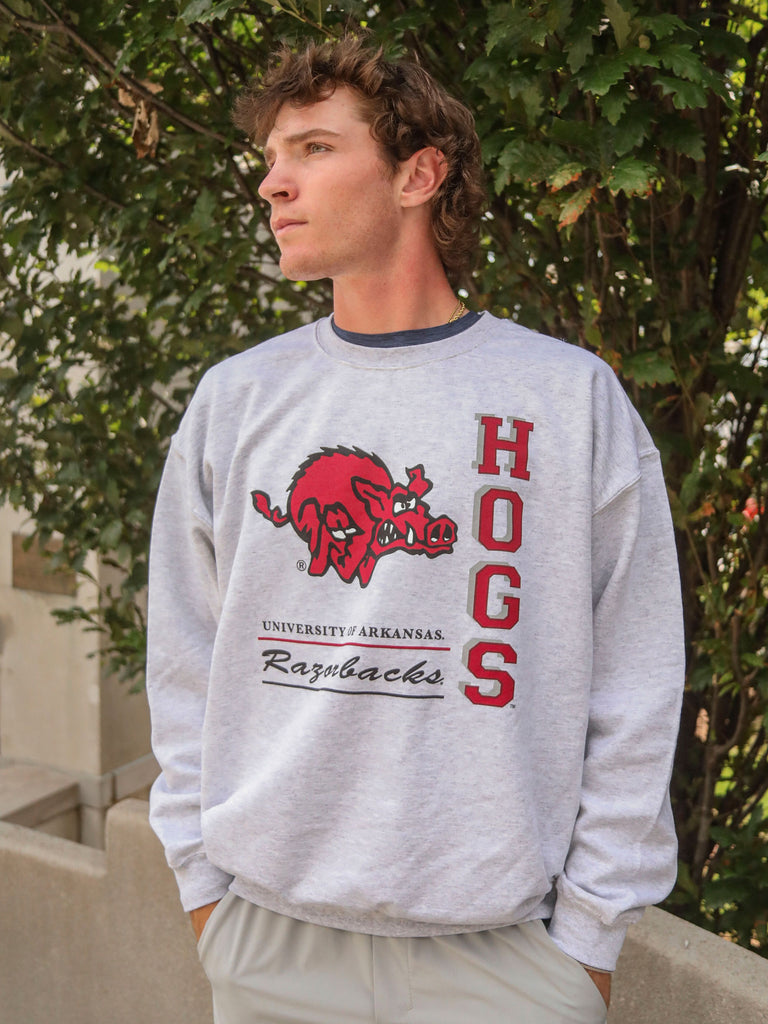 HOGS STACKED VAULT SWEATSHIRT